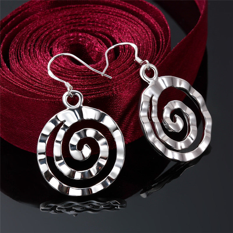 Round And Threaded Earrings