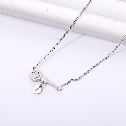 Clavicle Chain Necklace Pendant