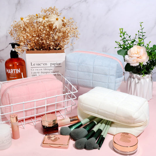 Plush Makeup Checkered Cosmetic Bag Cosmetic Travel Bag Large Zipper Travel Toiletry Bag Portable Multi Functional Capacity Bag Cute Makeup Brushes Storage Bag For Women