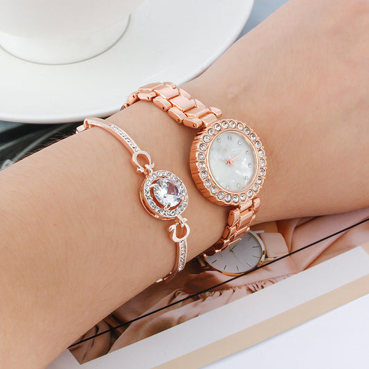 Women's Casual Quartz Watch With Bracelet