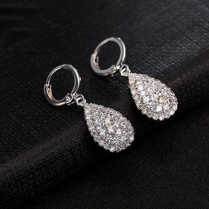 Drop-Shaped Necklace