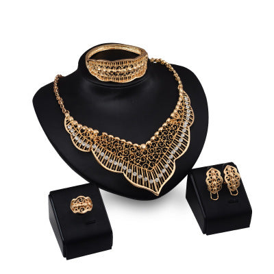 Wild Style Necklace Earrings