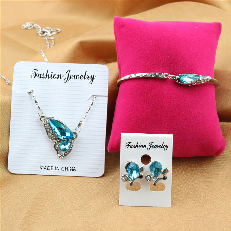 Three-Piece Necklace Set